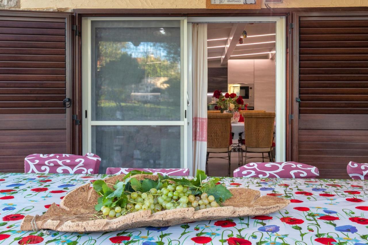 Villa Sunflower Alghero Bagian luar foto