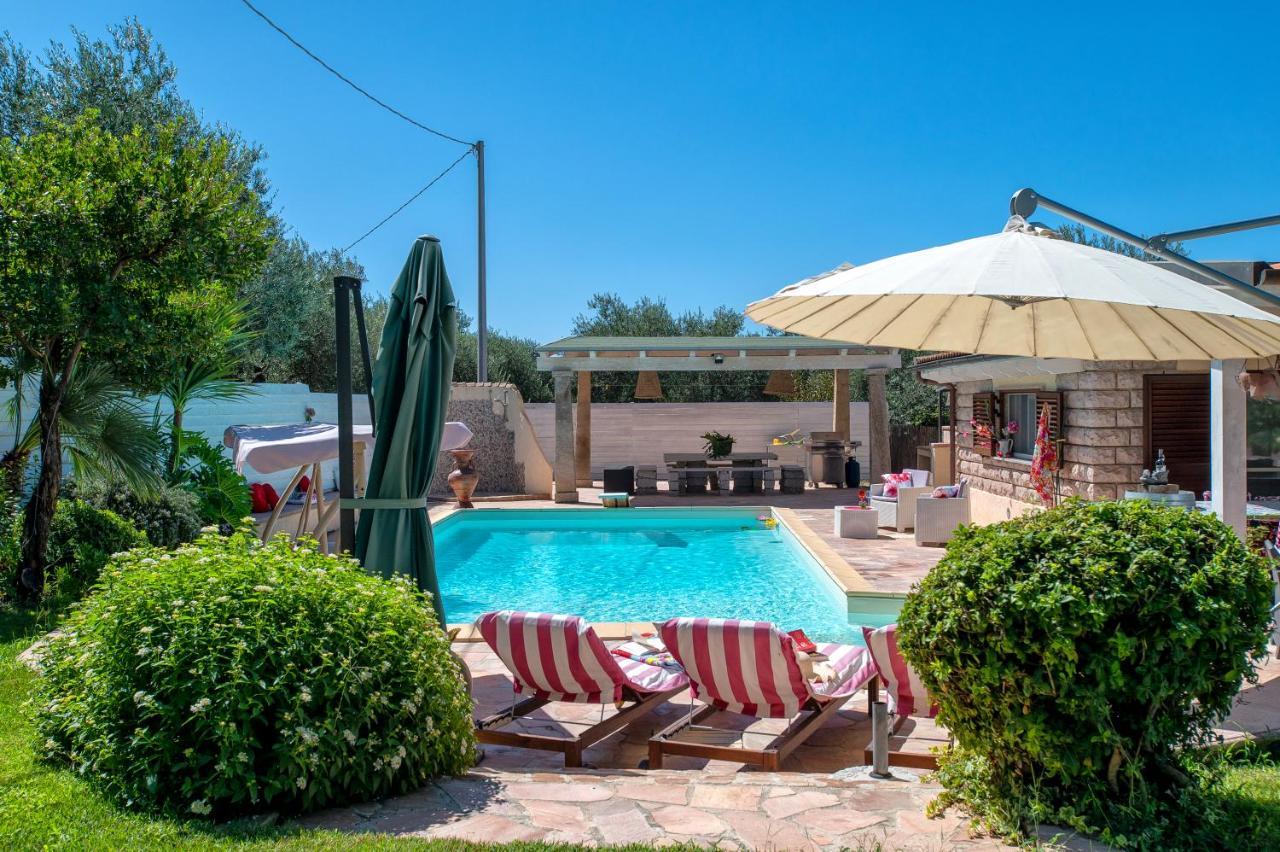 Villa Sunflower Alghero Bagian luar foto