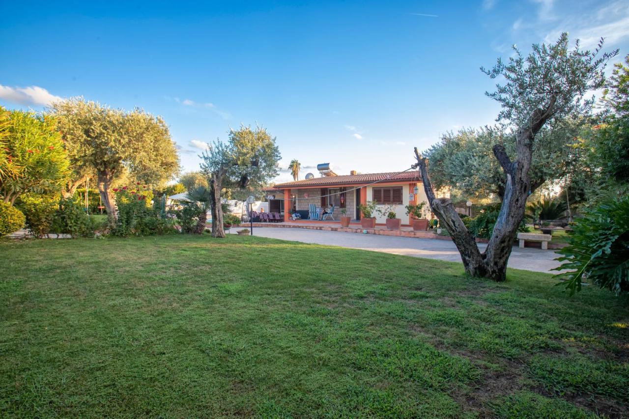 Villa Sunflower Alghero Bagian luar foto